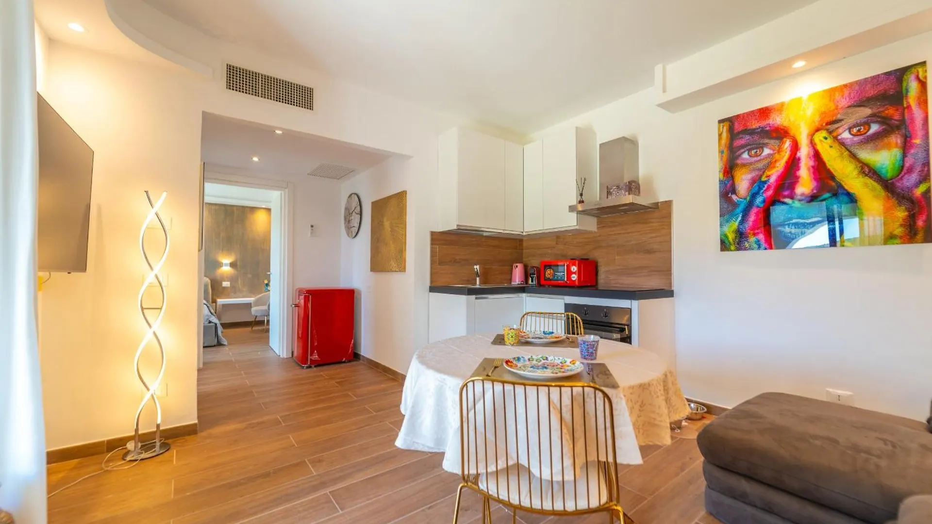 Brorent-La Maison Doree Olbia